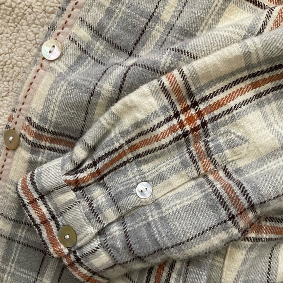 Plaid Hooded Women’s Shacket Jacket - Picture 5 of 6